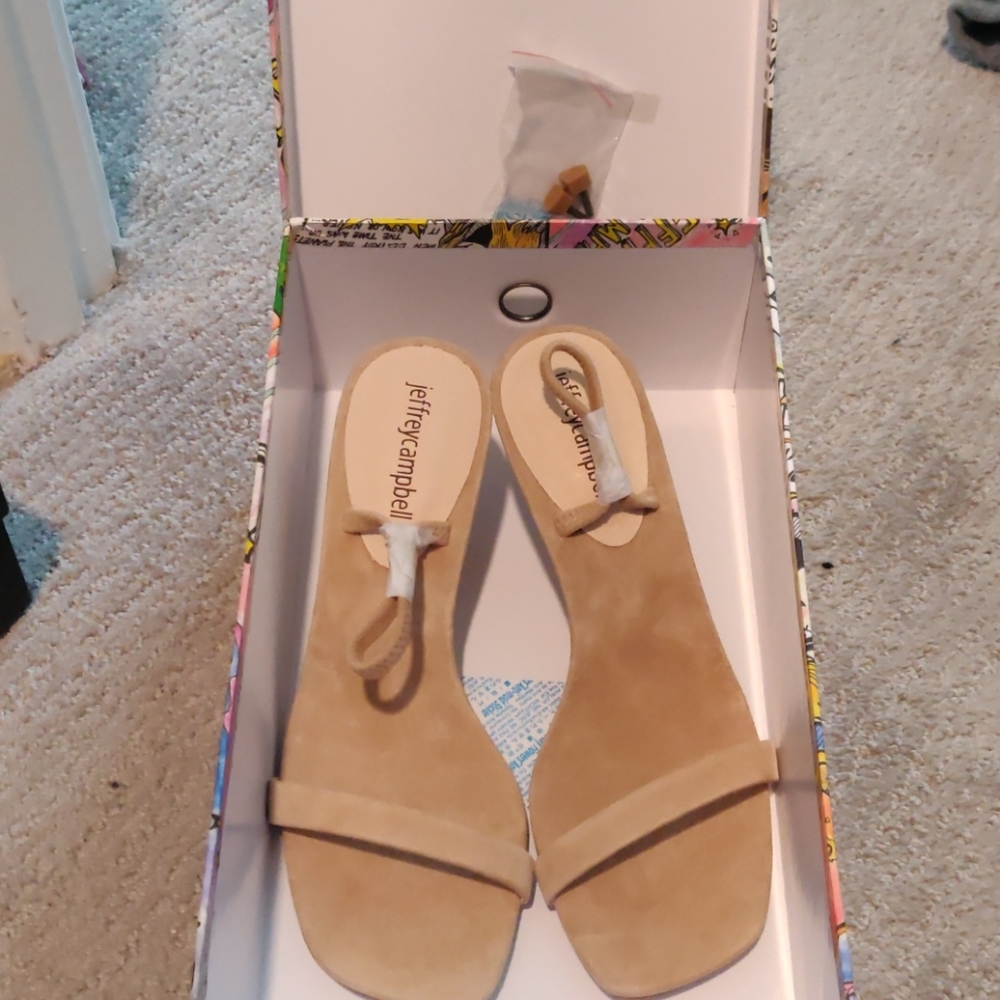 Nude Jeffrey Campbell